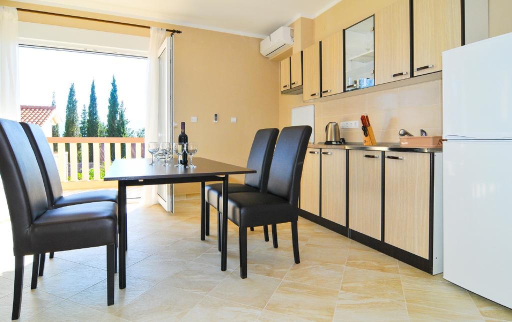 Apartments Mira Tivat Zewnętrze zdjęcie