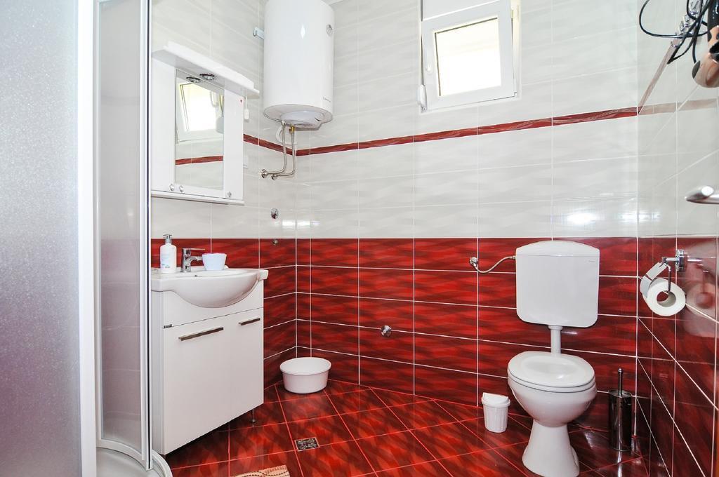 Apartments Mira Tivat Zewnętrze zdjęcie
