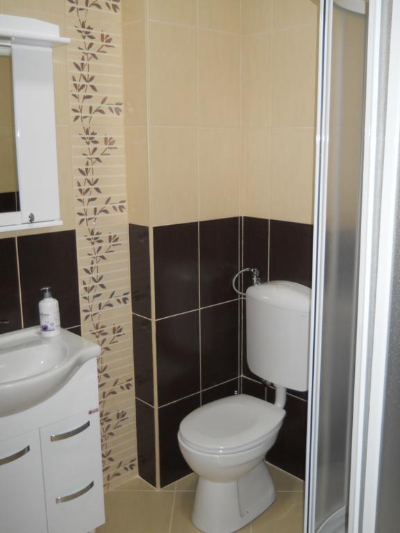 Apartments Mira Tivat Zewnętrze zdjęcie
