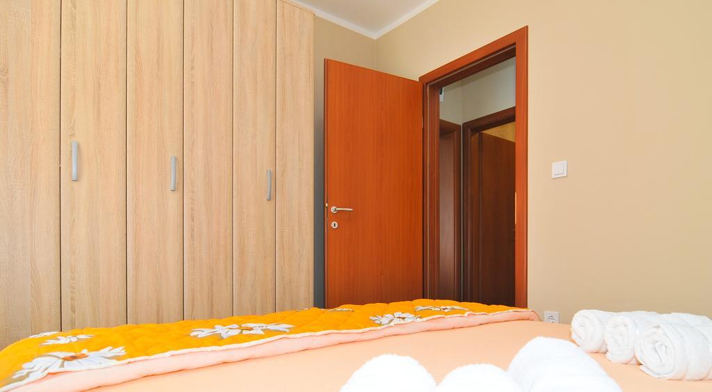 Apartments Mira Tivat Zewnętrze zdjęcie