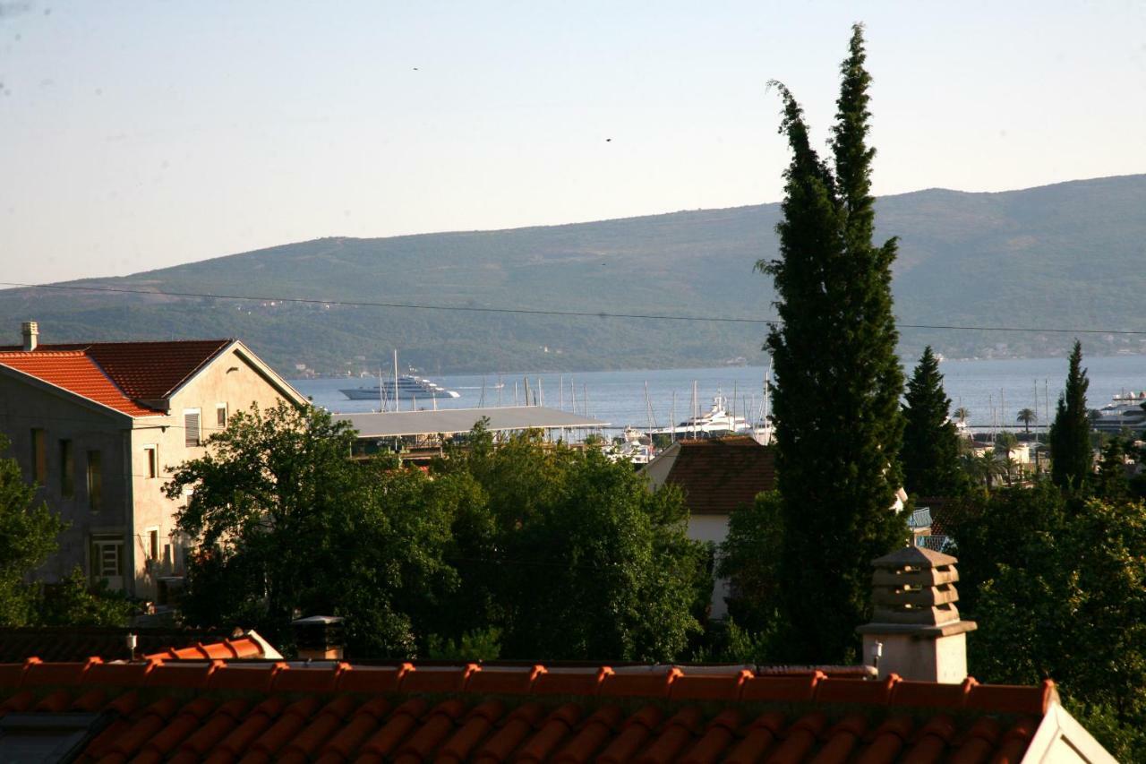 Apartments Mira Tivat Zewnętrze zdjęcie