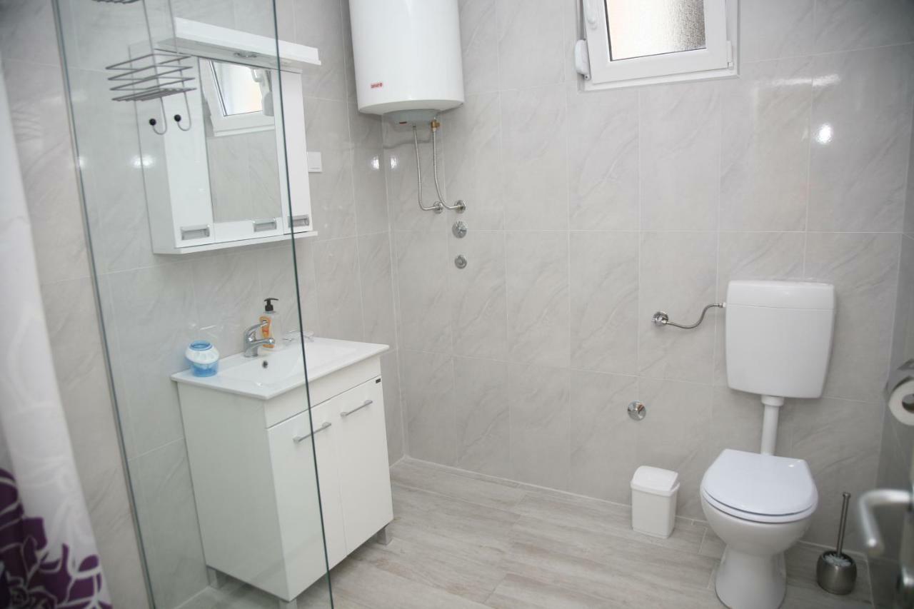 Apartments Mira Tivat Zewnętrze zdjęcie