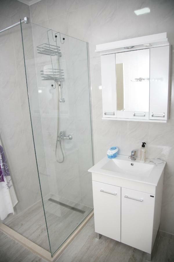 Apartments Mira Tivat Zewnętrze zdjęcie