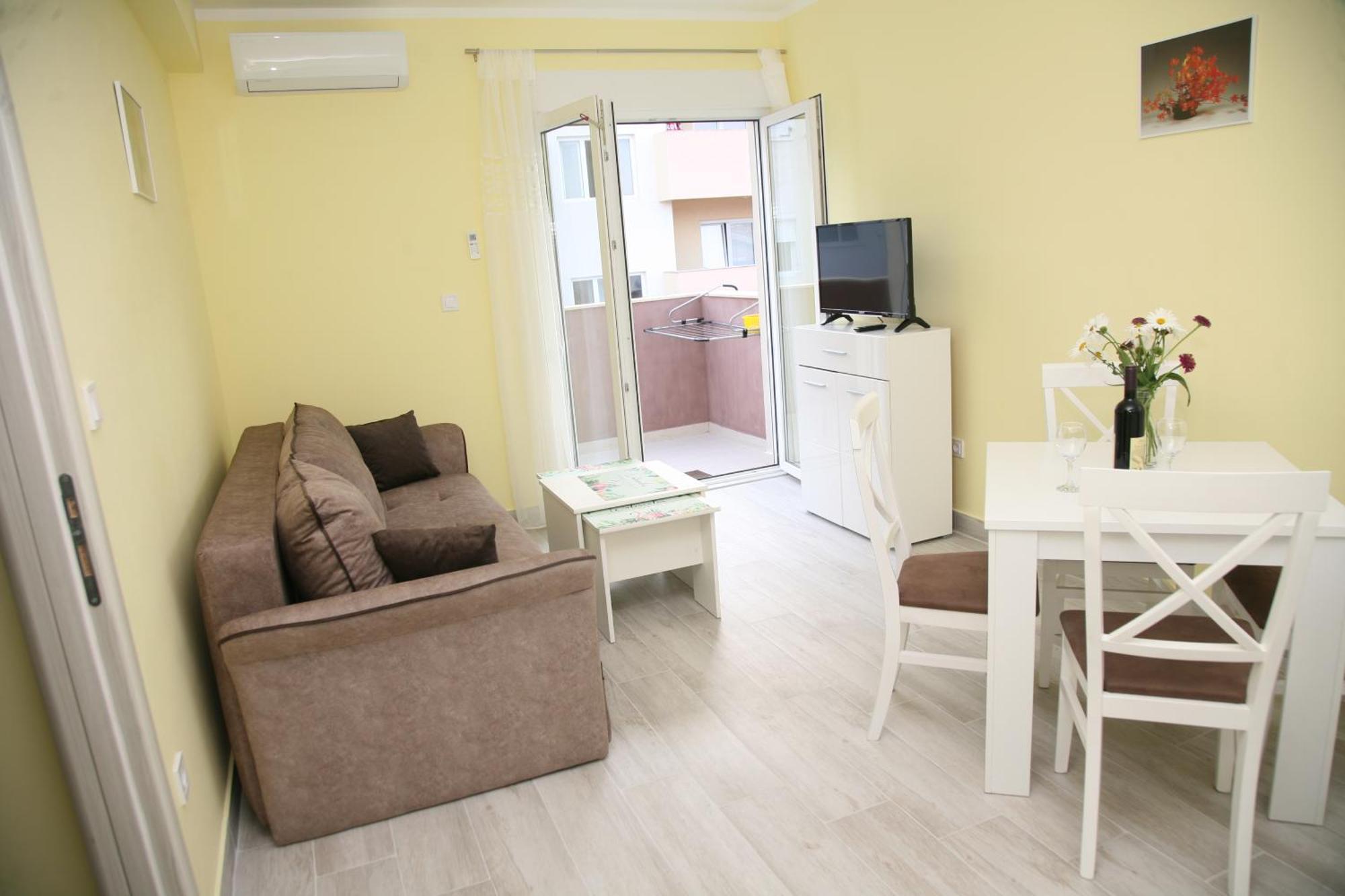 Apartments Mira Tivat Zewnętrze zdjęcie